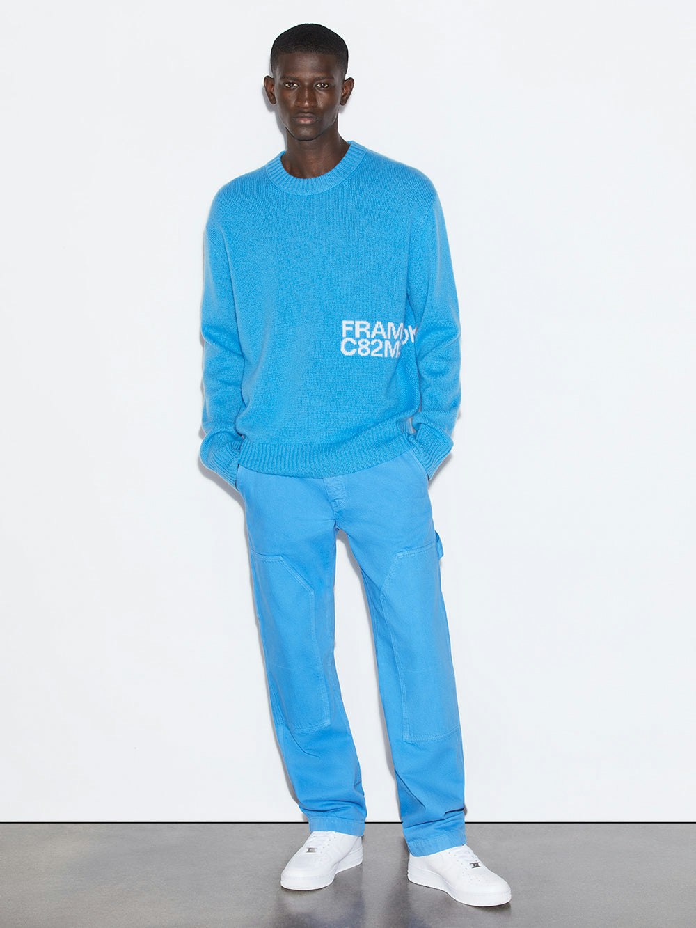 sweater full body view alt:hover